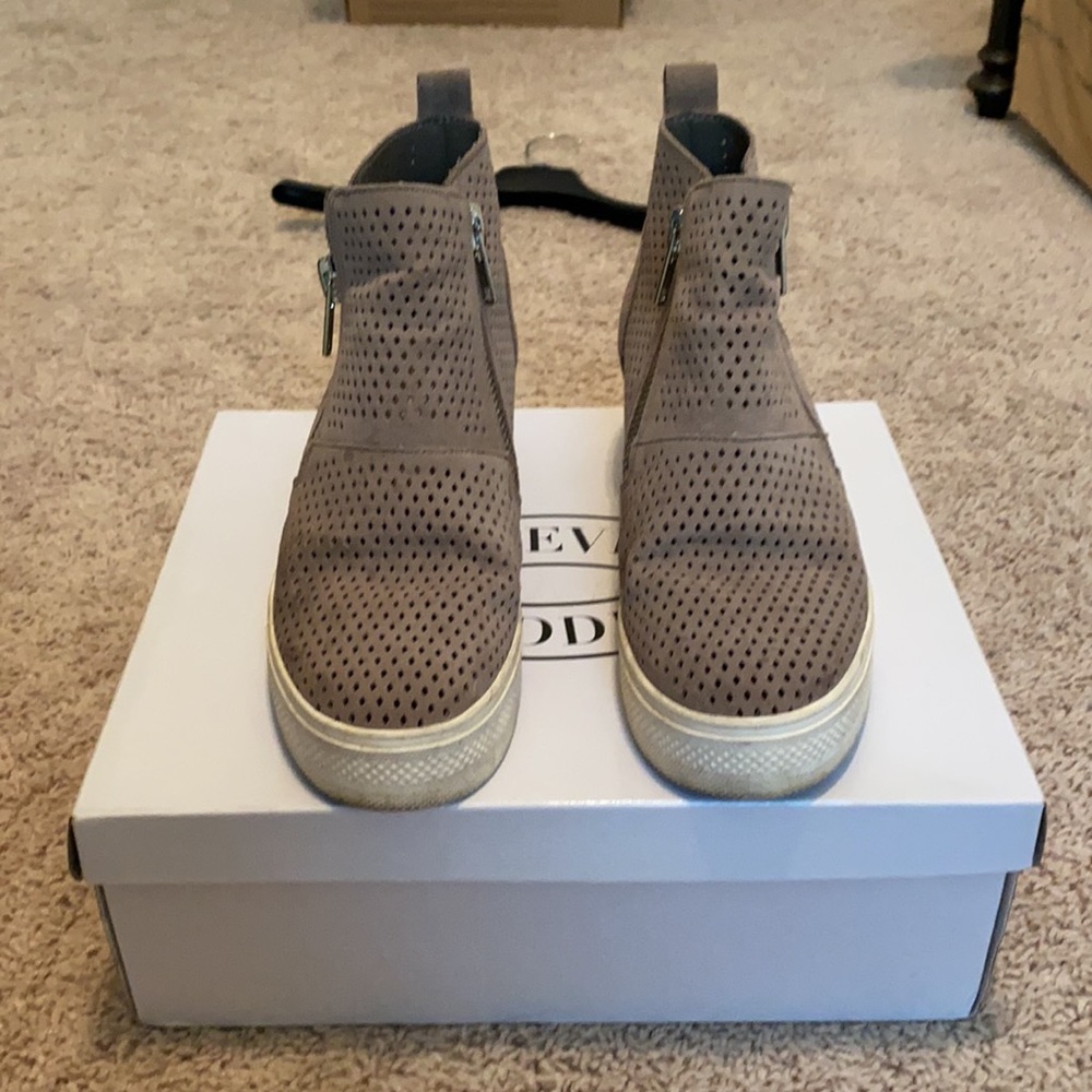 Steve Madden Sneakers